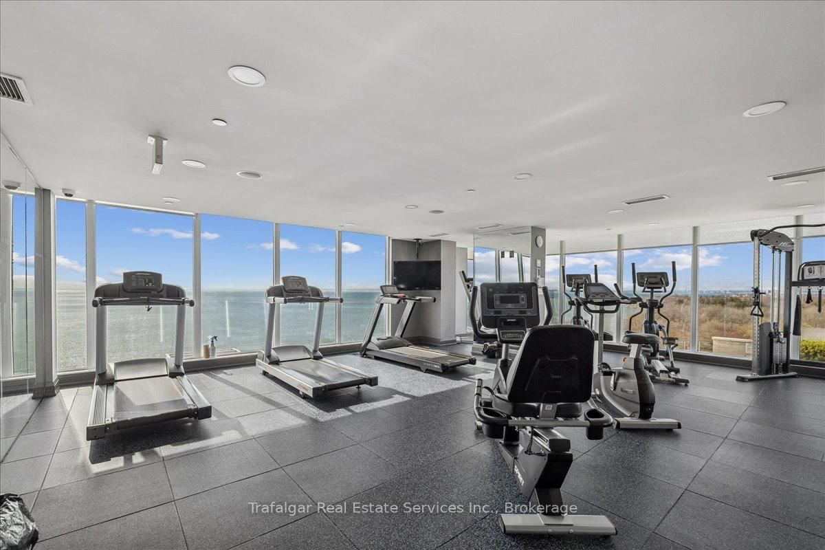 11 Bronte Road, Unit 327 - Photo 30