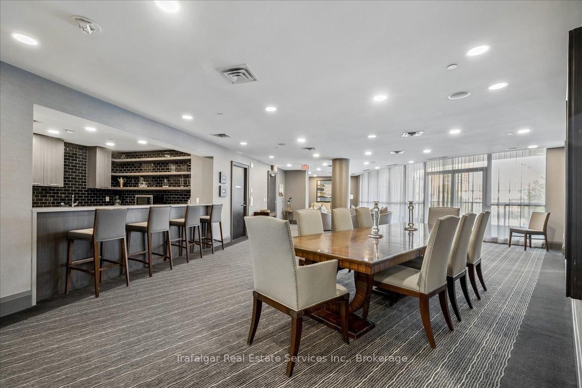 11 Bronte Road, Unit 327 - Photo 35