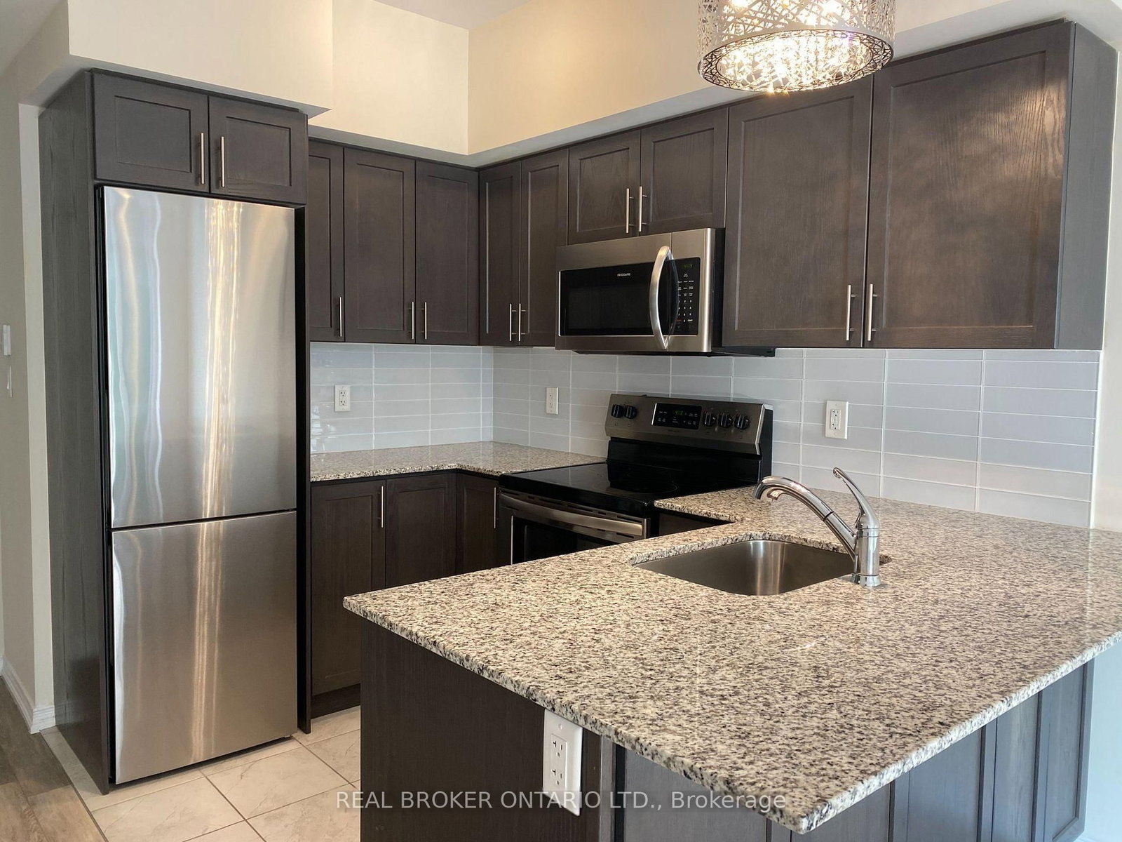 28 Fieldway Road, Unit 51 - Photo 4