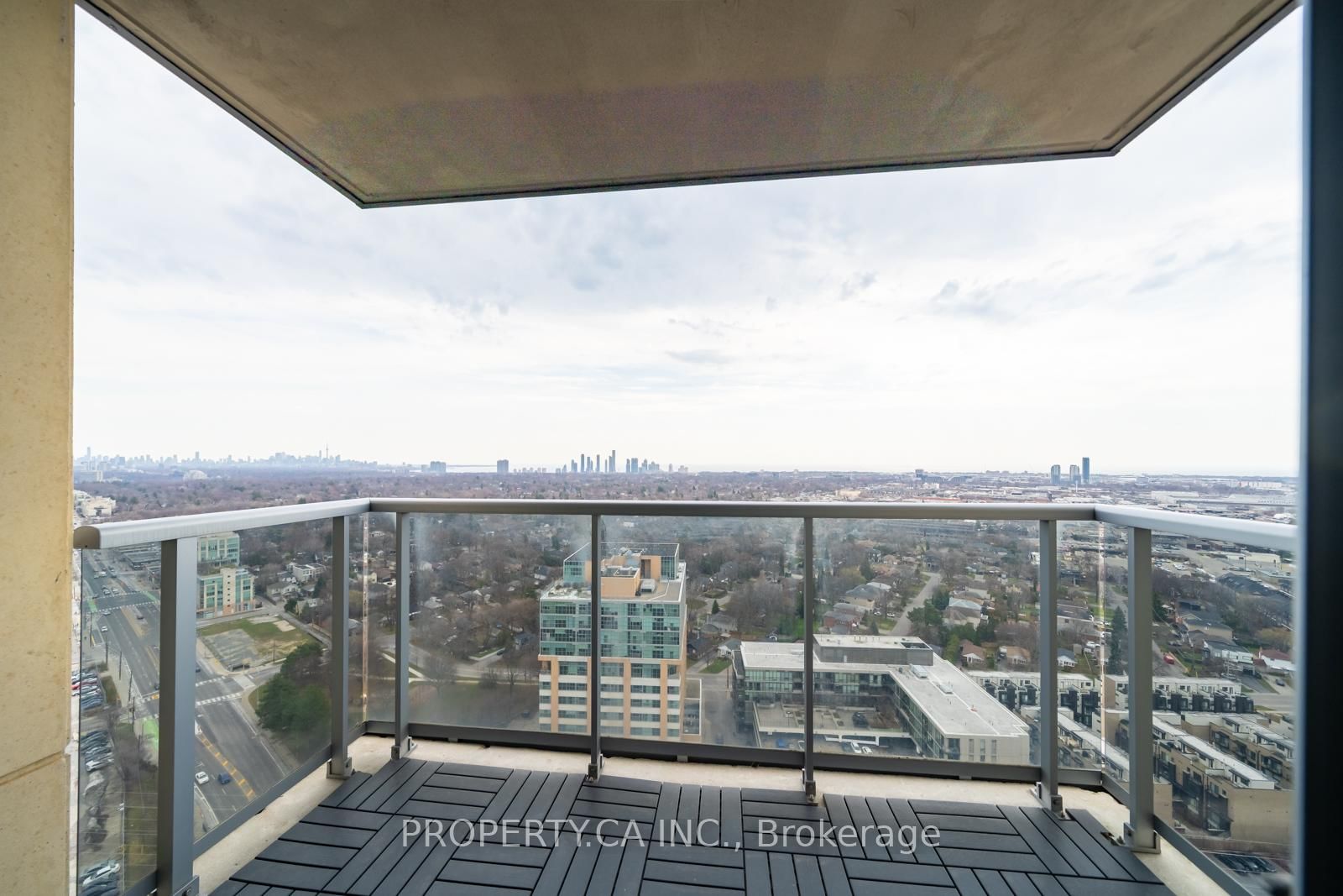 3 Michael Power Place, Unit LPH06 - Photo 10