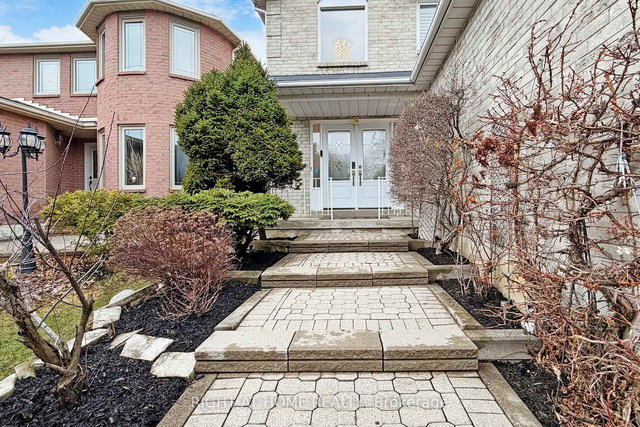 5301 Heritage Hills Boulevard