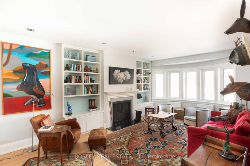 9 Indian Valley Cres, Toronto, M6R 1Y5 | Image 3