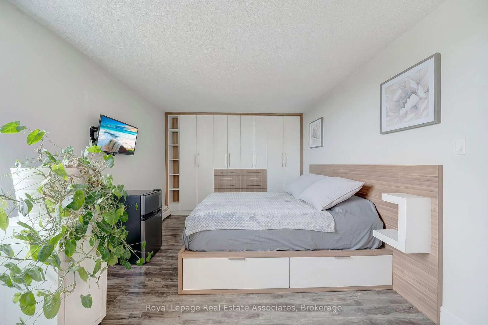 335 Mill Road, Unit 1406 - Photo 19