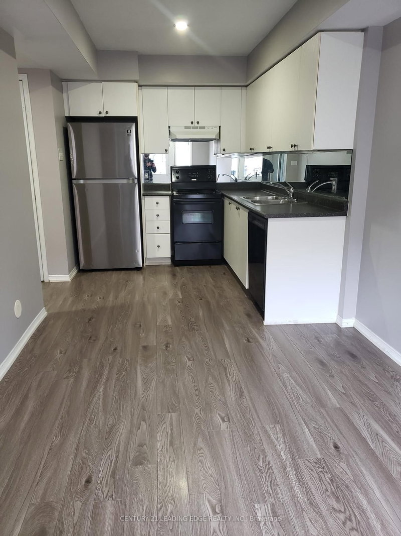 150 - 4975 Southhampton Dr, Mississauga, L5M 8E1 | Image 2