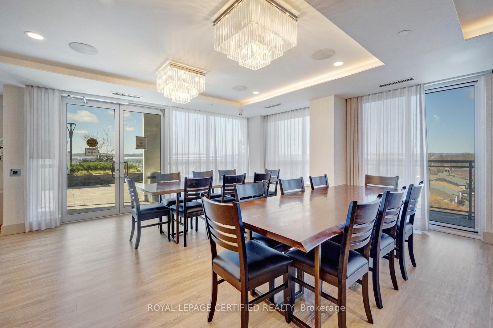 Condo for sale at 114-1050 Main Street, Milton, Ontario, L9T 9M3 - Dempsey - MLS: W12996782