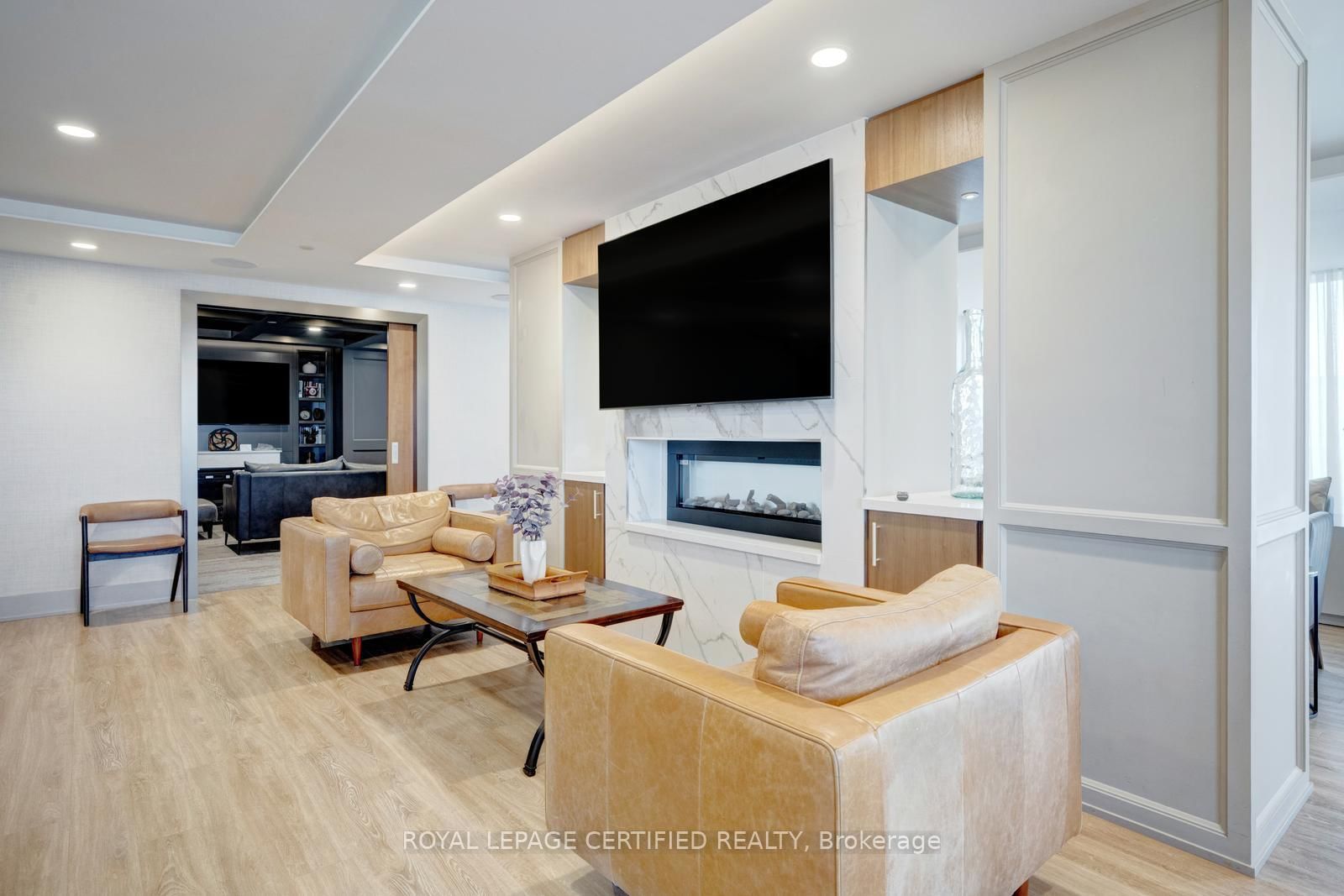 Condo for sale at 114-1050 Main Street, Milton, Ontario, L9T 9M3 - Dempsey - MLS: W12996782