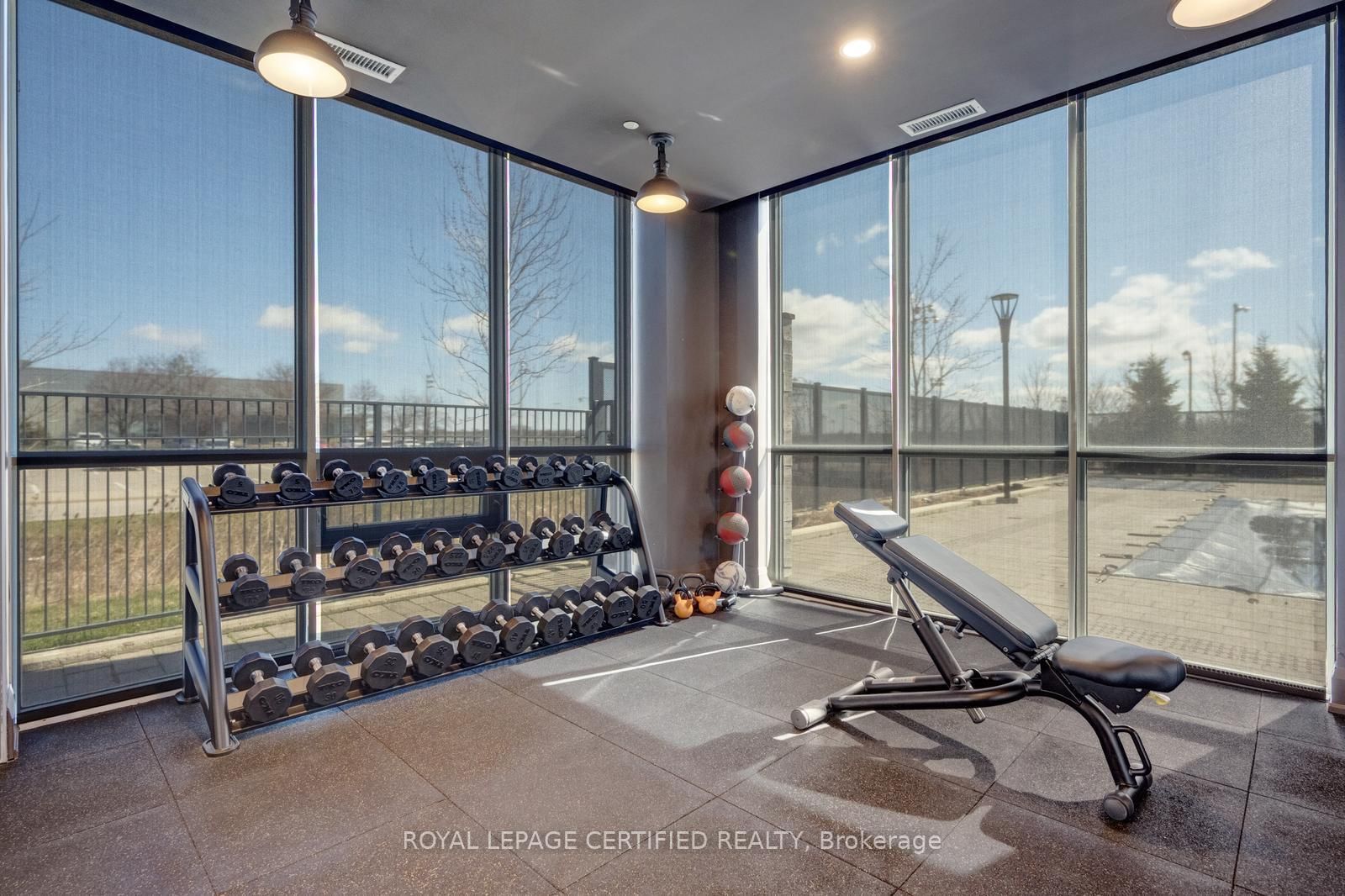 Condo for sale at 114-1050 Main Street, Milton, Ontario, L9T 9M3 - Dempsey - MLS: W12996782