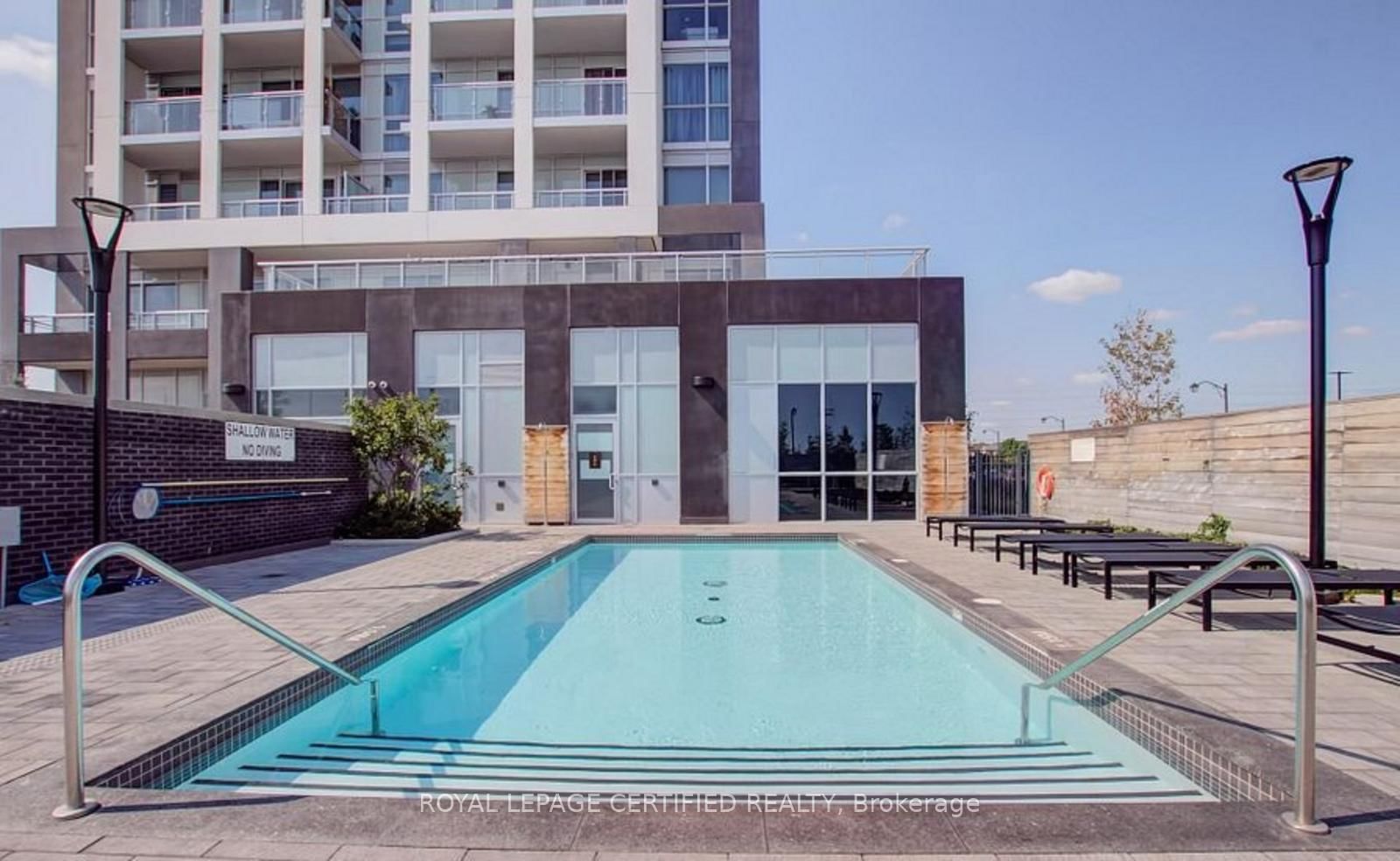 Condo for sale at 114-1050 Main Street, Milton, Ontario, L9T 9M3 - Dempsey - MLS: W12996782