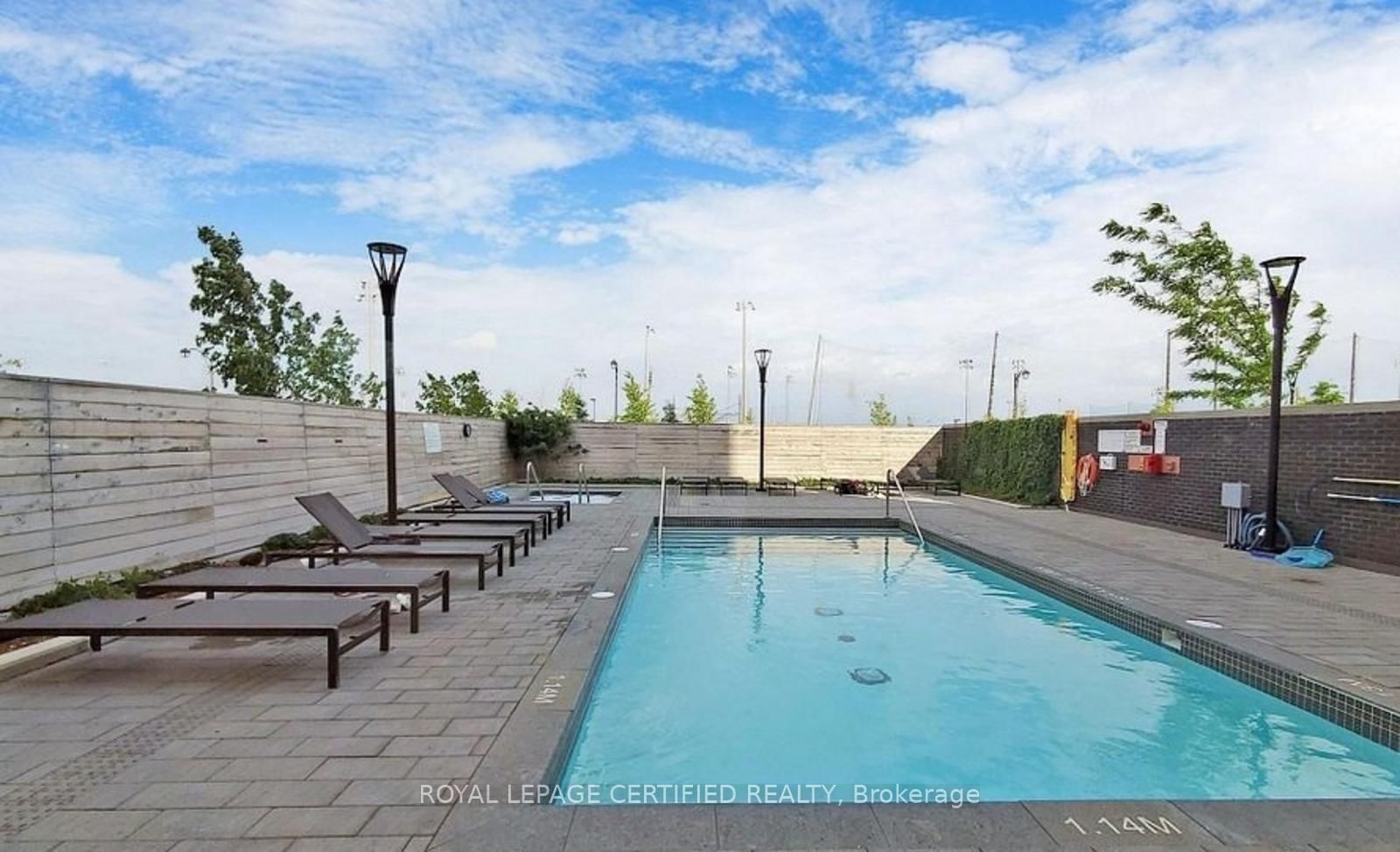 Condo for sale at 114-1050 Main Street, Milton, Ontario, L9T 9M3 - Dempsey - MLS: W12996782