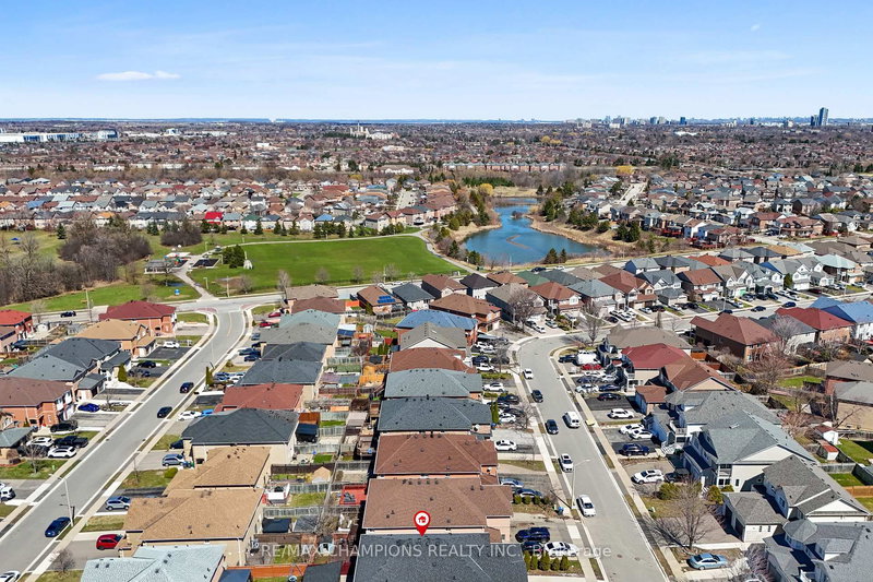 125 Tiller Tr, Brampton, L6X 4S9 | Image 3