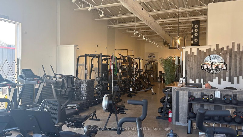 1 - 2388 Fairview St, Burlington, L7R 2E4 | Image 3