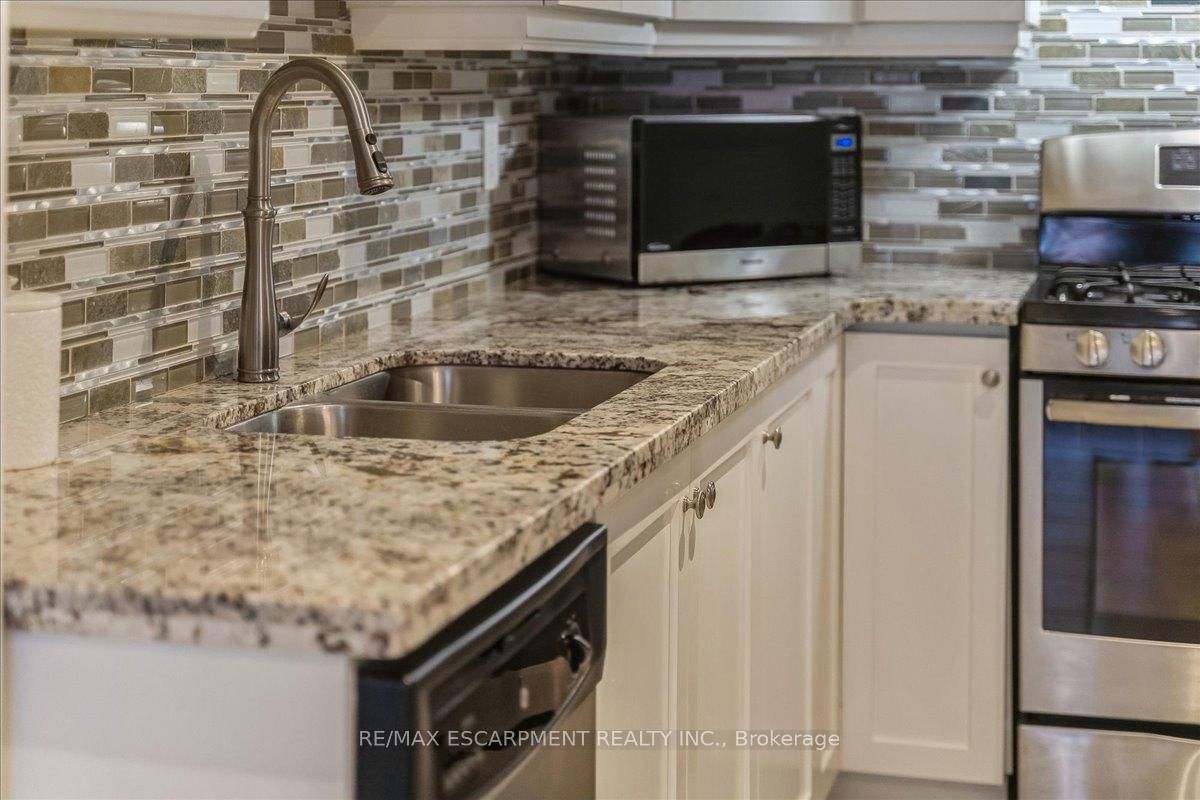 181 Plains Road W, Unit #40 - Photo 15