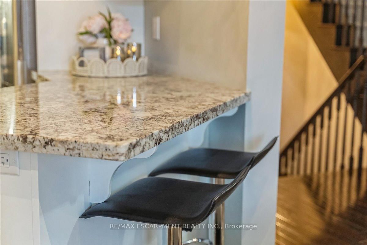 181 Plains Road W, Unit #40 - Photo 18