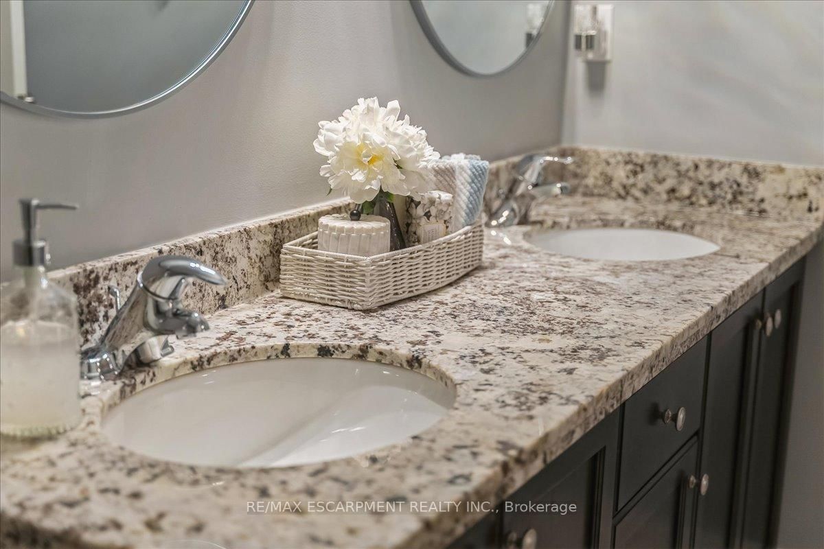 181 Plains Road W, Unit #40 - Photo 38