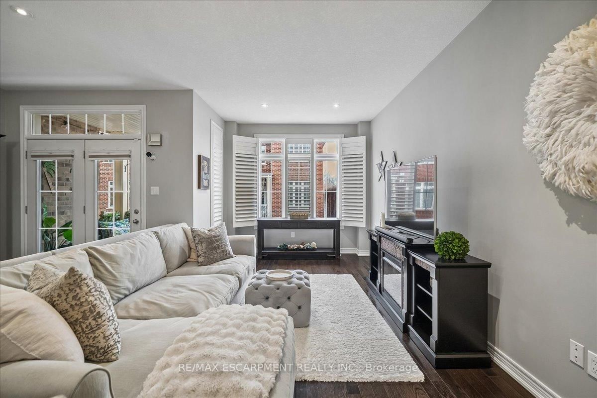 181 Plains Road W, Unit #40 - Photo 7