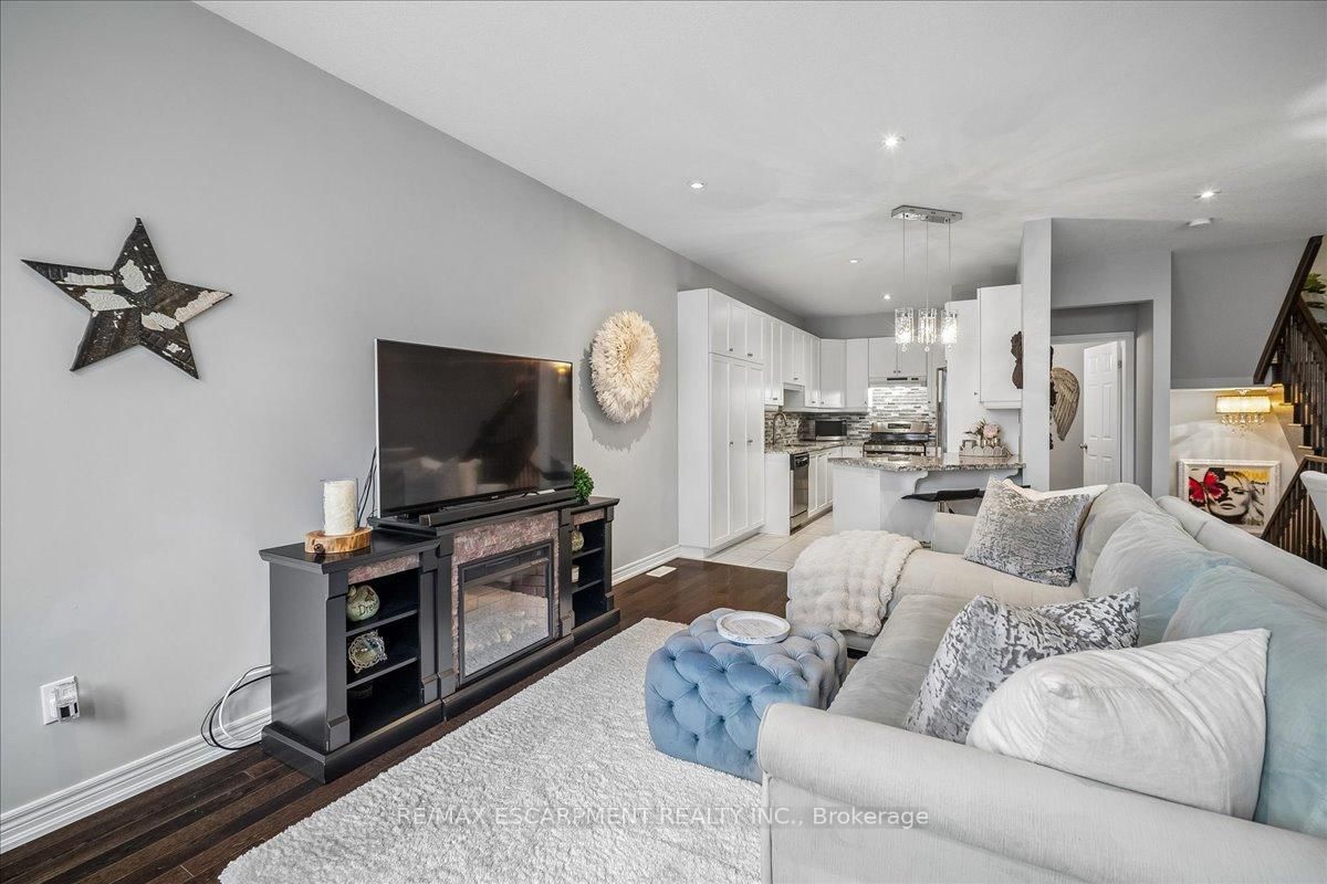 181 Plains Road W, Unit #40 - Photo 9