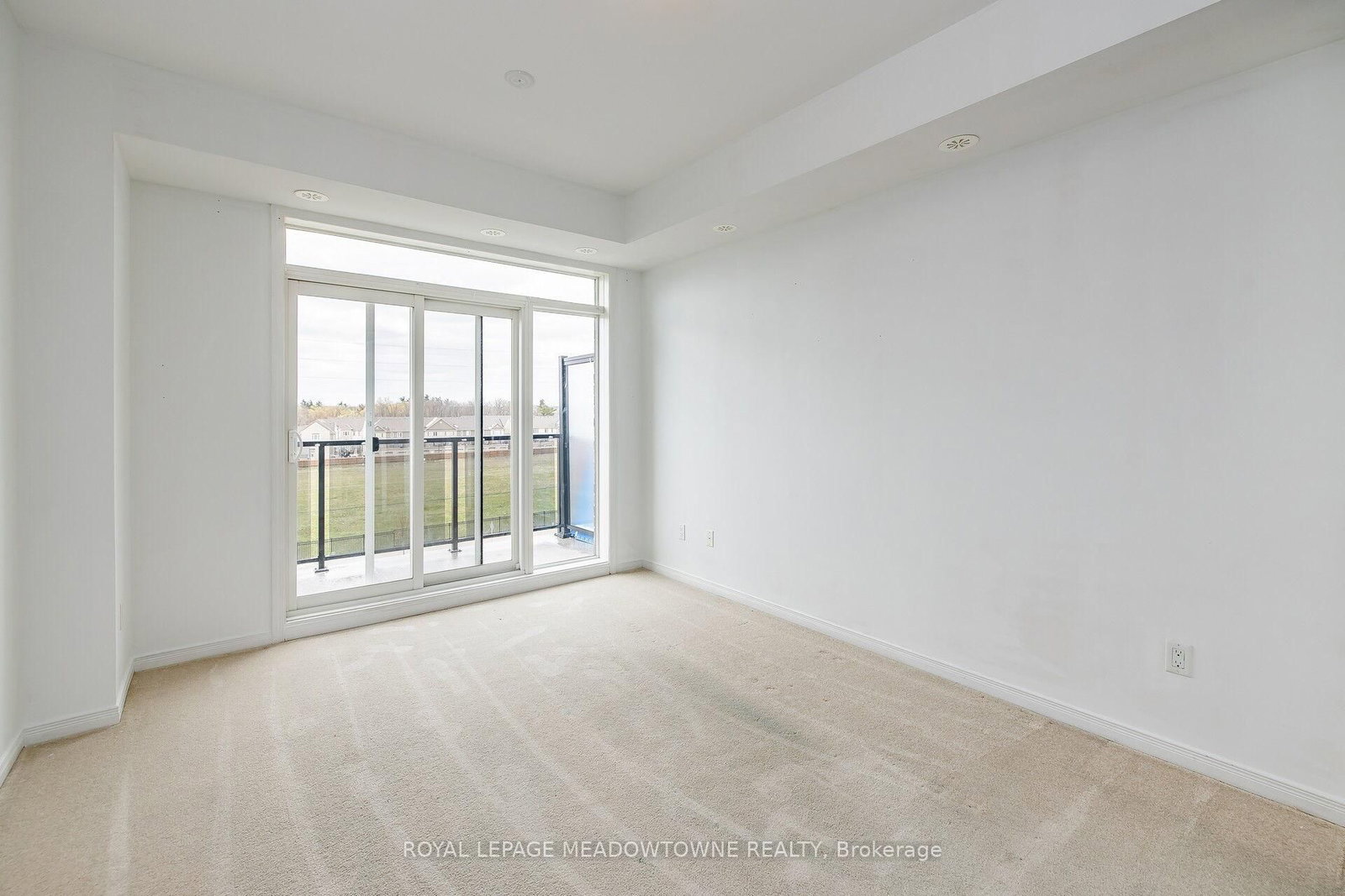 50 Sky Harbour Drive, Unit 407 - Photo 10