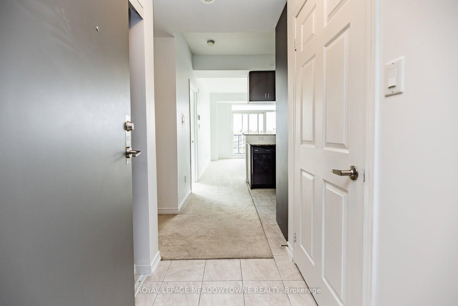 50 Sky Harbour Drive, Unit 407 - Photo 3