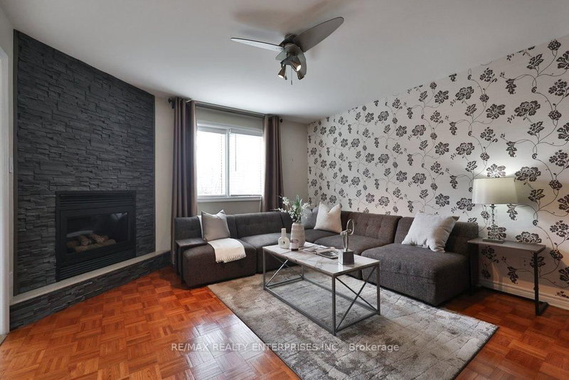 3022 Dalehurst Mississauga,ON L5N 6M8 — Photo 14