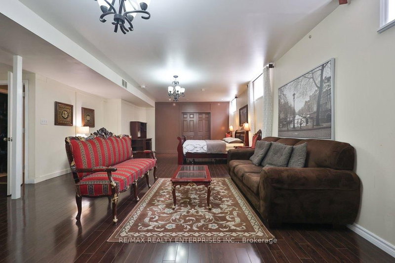 3022 Dalehurst Mississauga,ON L5N 6M8 — Photo 29