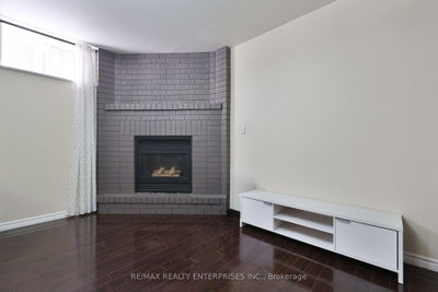 3022 Dalehurst Mississauga,ON L5N 6M8 — Photo 32