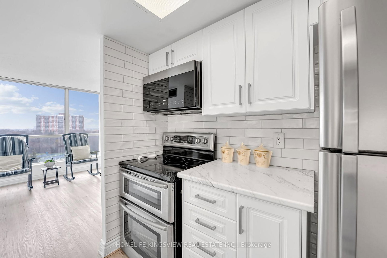 1 Rowntree Road, Unit 806 - Photo 18