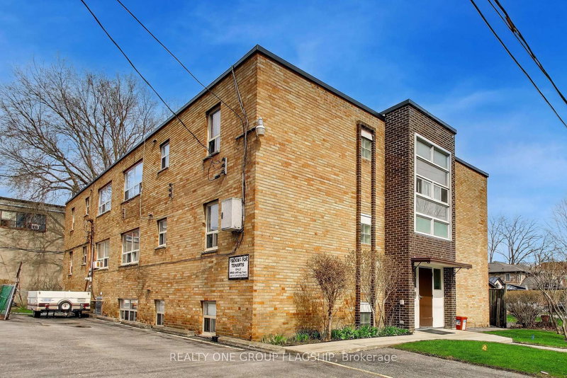 4 - 7 Elmwood Ave S, Mississauga, L5G 3J6 | Image 3