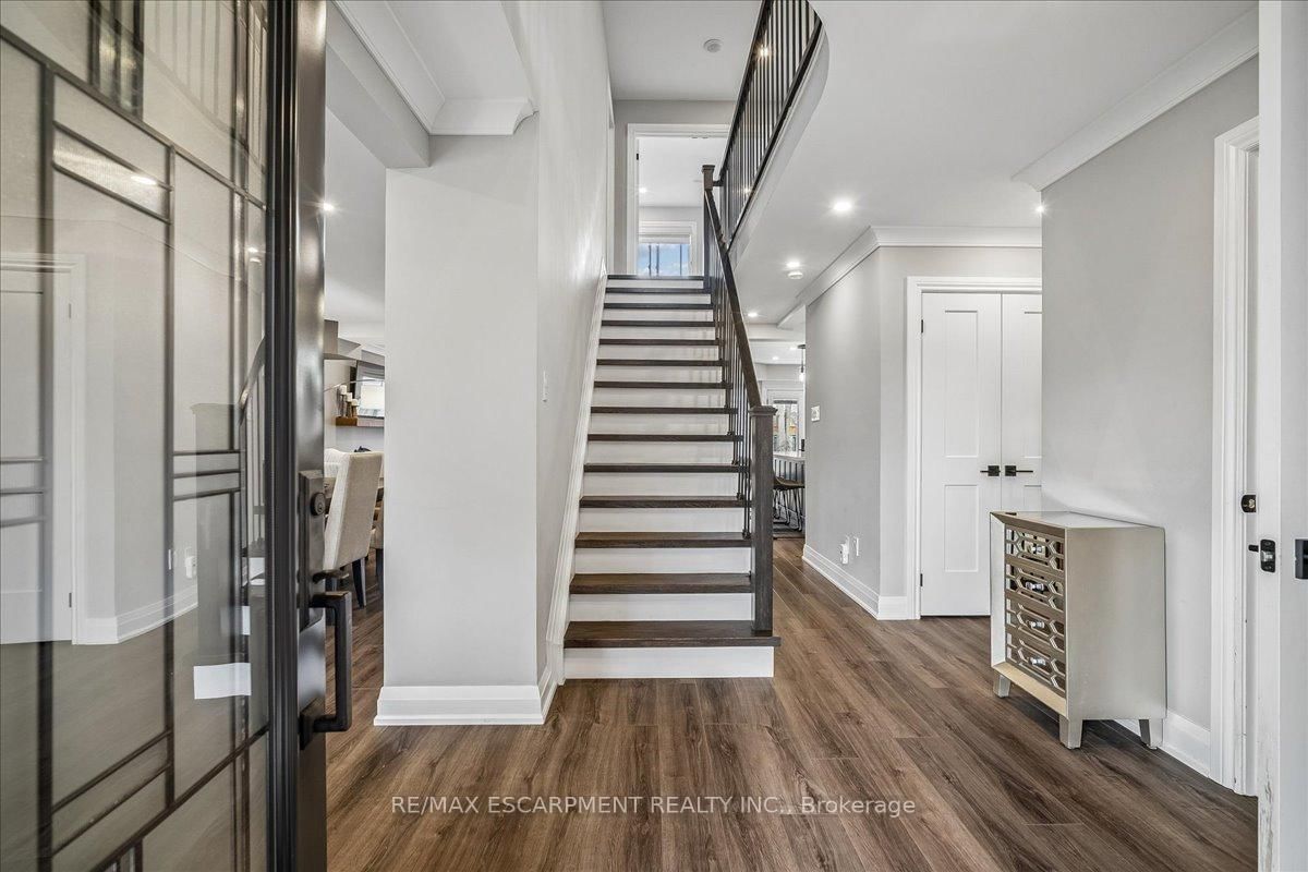 1083 Old Oak Drive - Photo 8