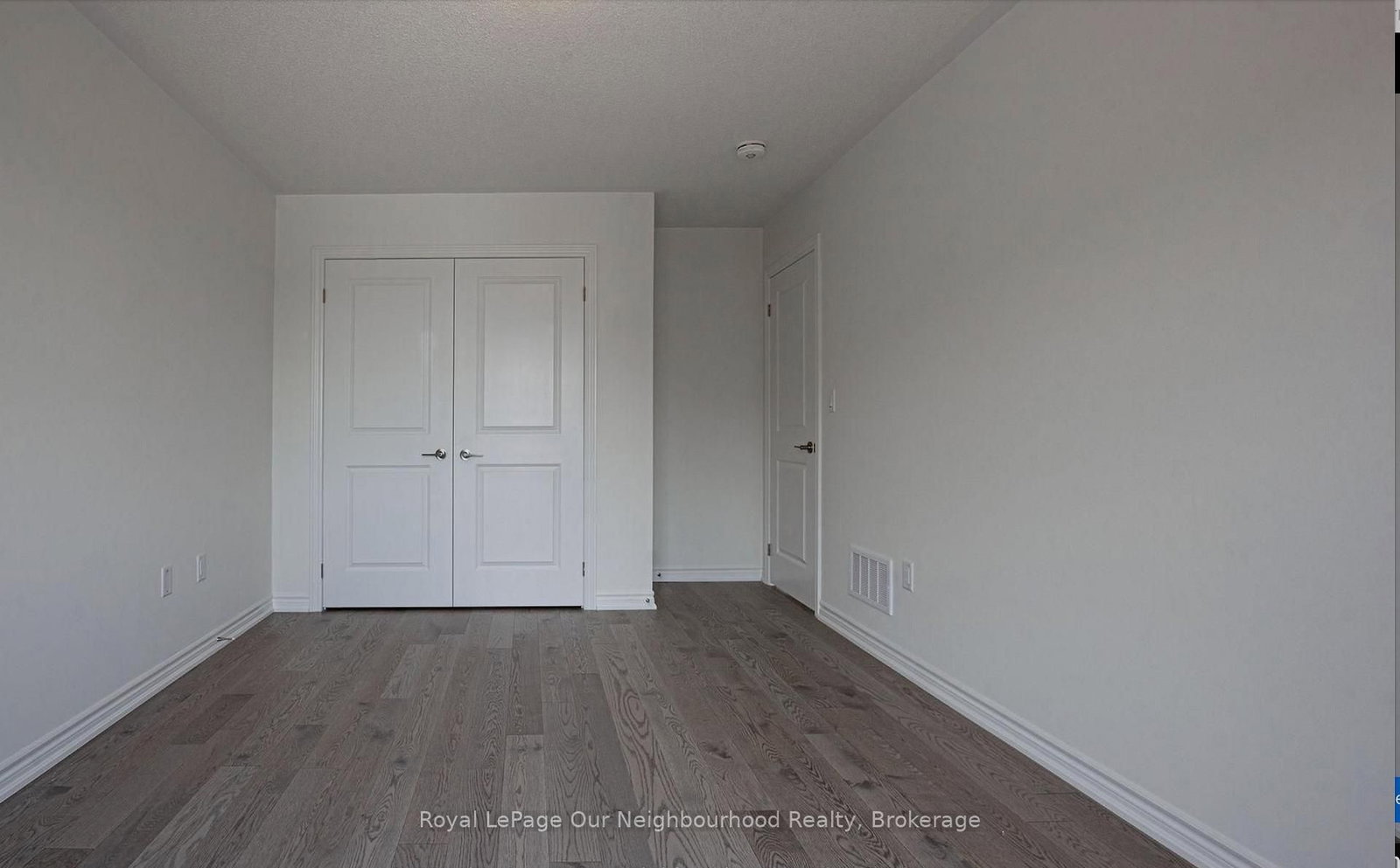 Semi-Detached House for sale at 342 Thimbleweed Court, Milton, Ontario, L9E 1T2 - Walker - MLS: W12997214