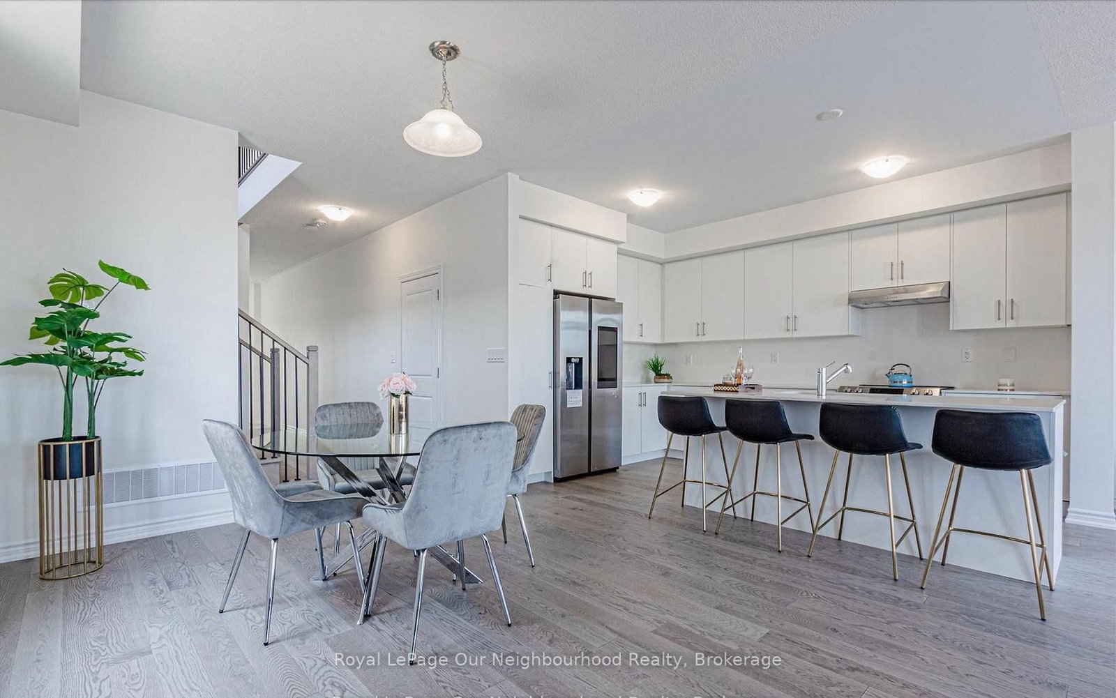 Semi-Detached House for sale at 342 Thimbleweed Court, Milton, Ontario, L9E 1T2 - Walker - MLS: W12997214