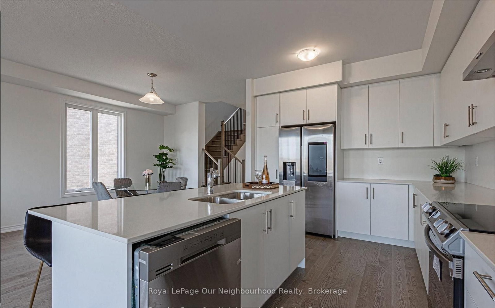 Semi-Detached House for sale at 342 Thimbleweed Court, Milton, Ontario, L9E 1T2 - Walker - MLS: W12997214