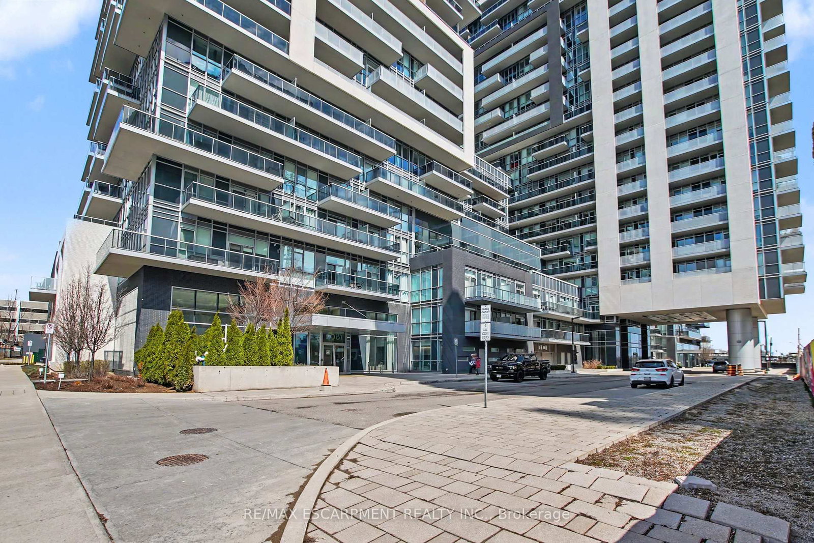 2081 Fairview Street, Unit 703 - Photo 2