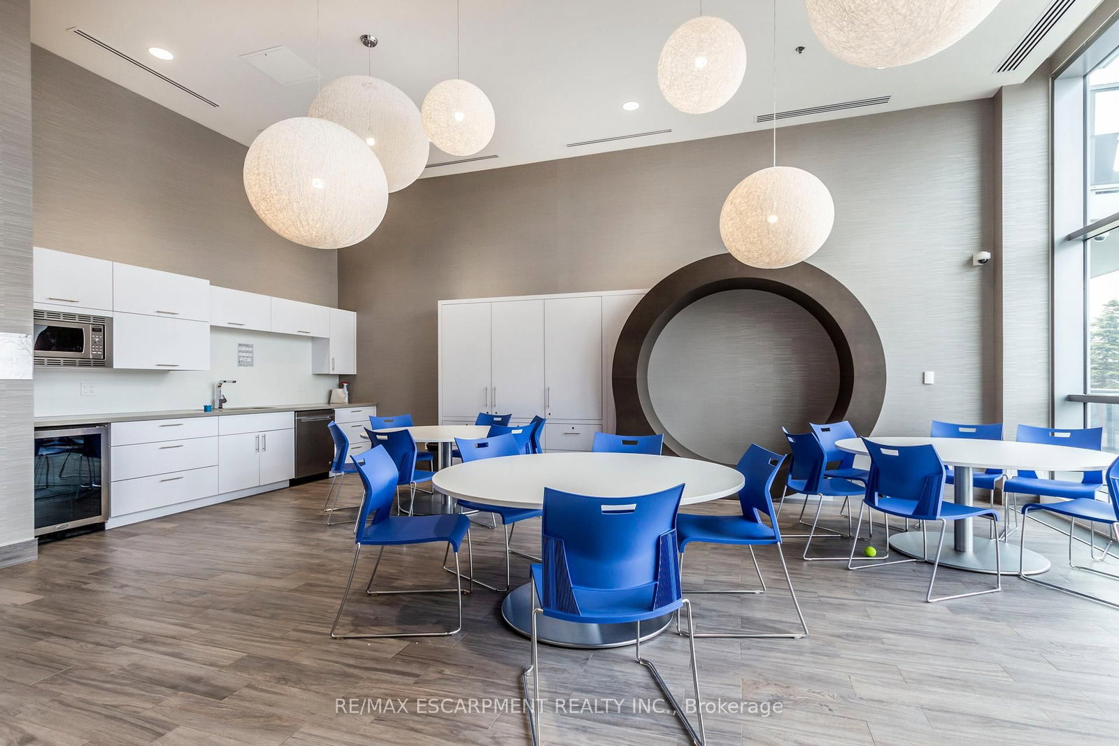 2081 Fairview Street, Unit 703 - Photo 28