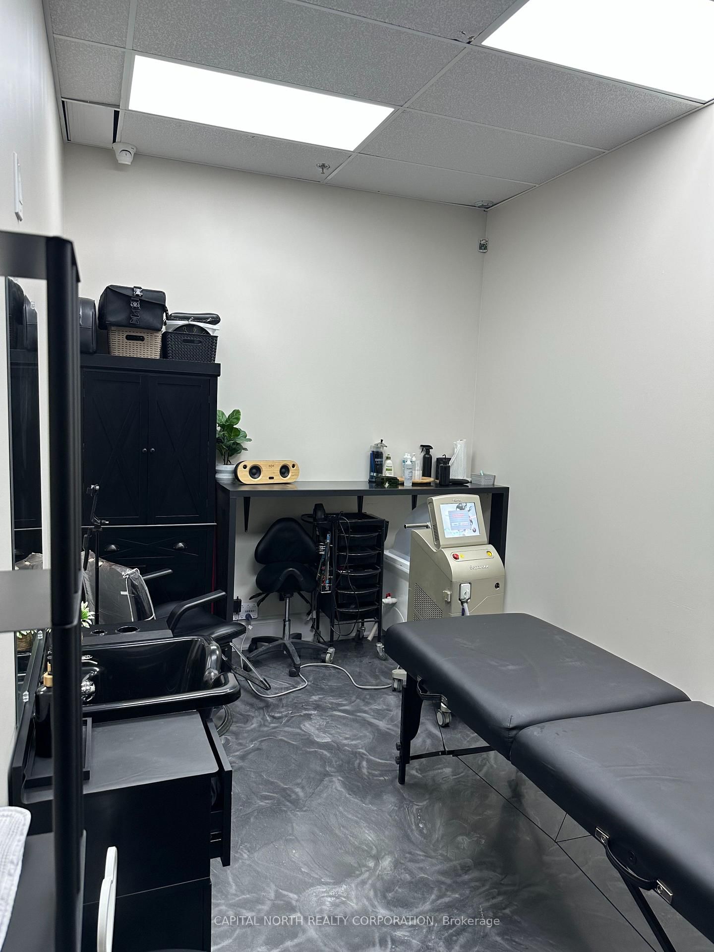 8770 The Gore Road, Unit 2 - Photo 14