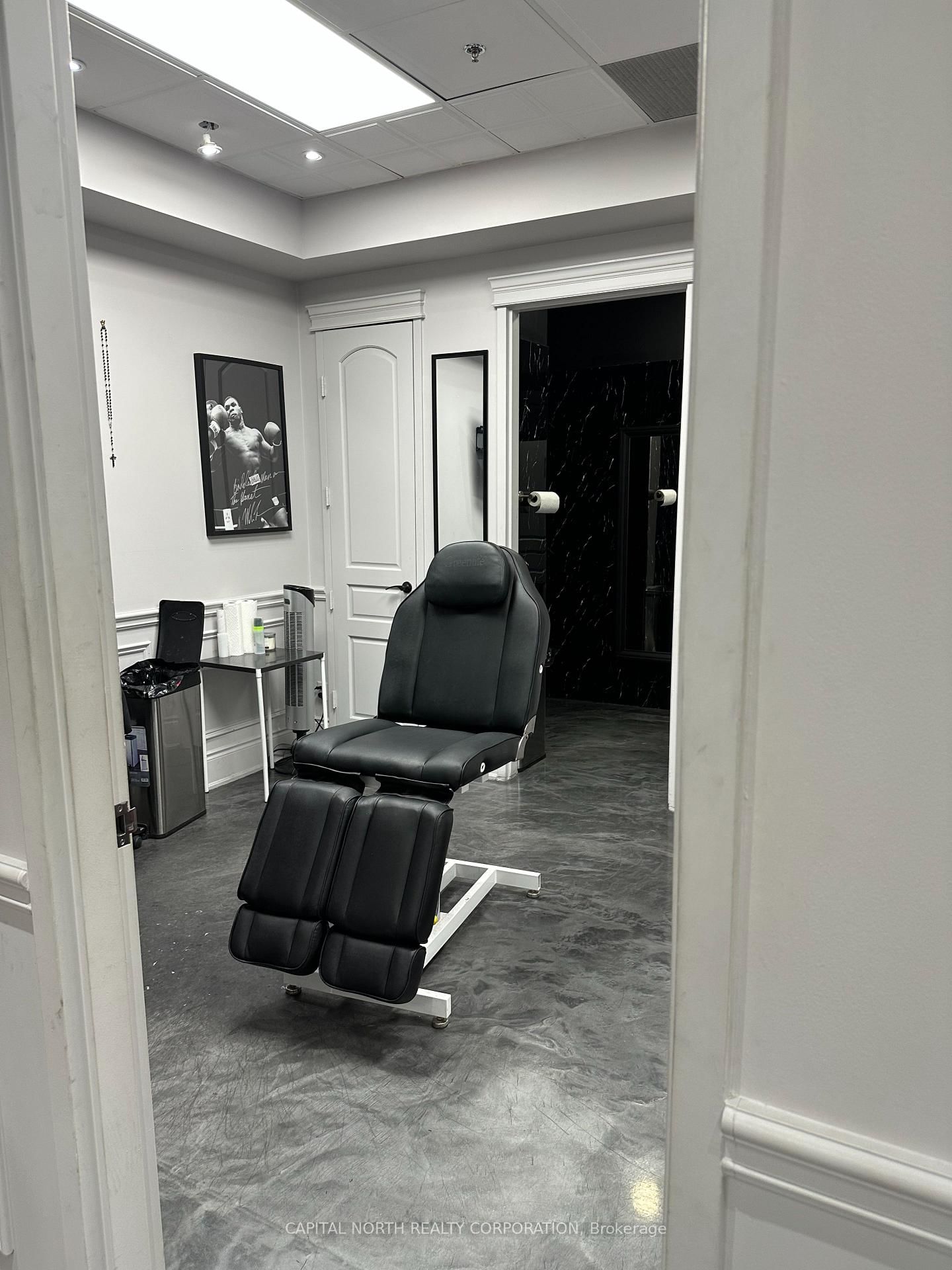 8770 The Gore Road, Unit 2 - Photo 7