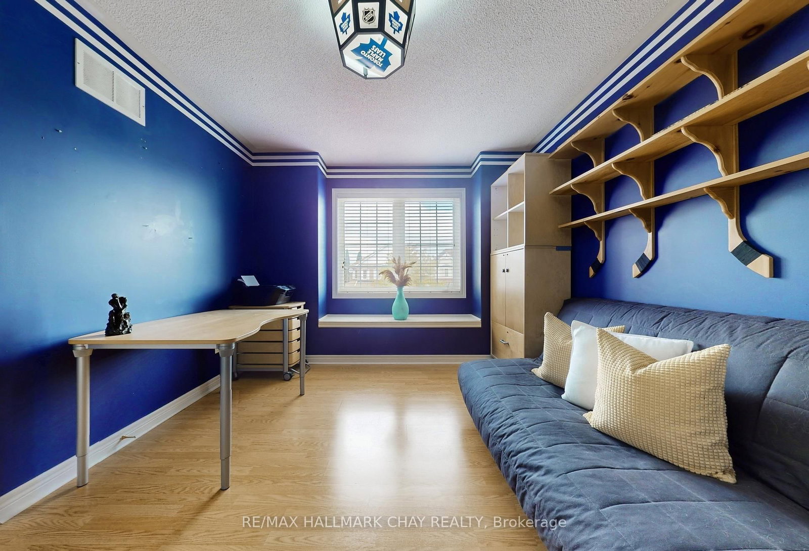 Detached House for sale at 76 Cobblestone Court, Brampton, Ontario, L6R 2S4 - Sandringham-Wellington - MLS: W12997374