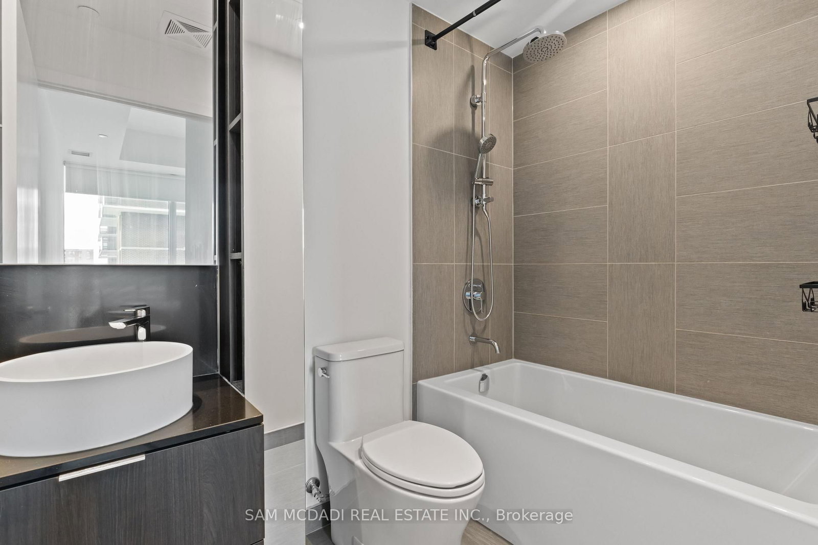 28 Ann Street, Unit 813 - Photo 18