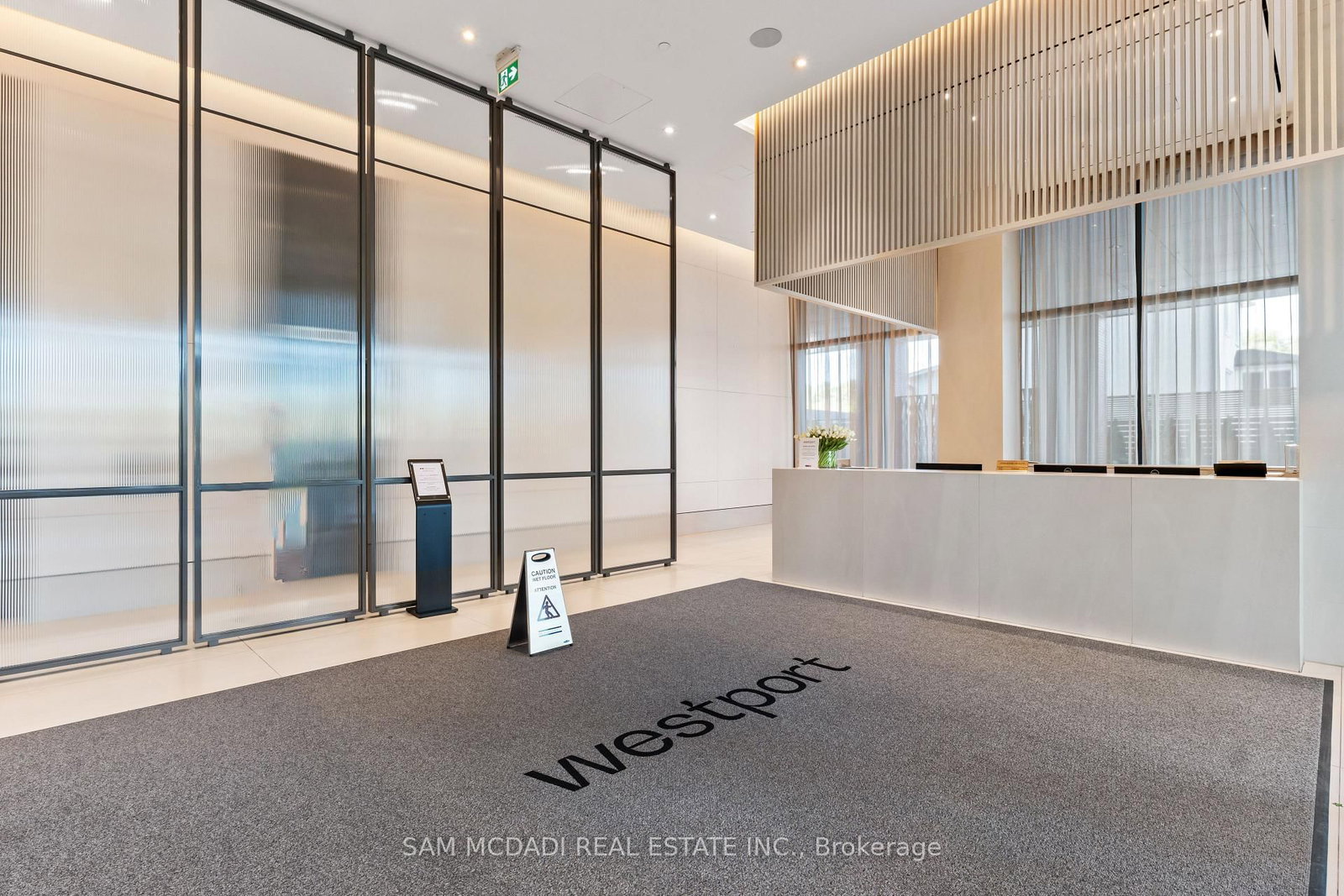 28 Ann Street, Unit 813 - Photo 4