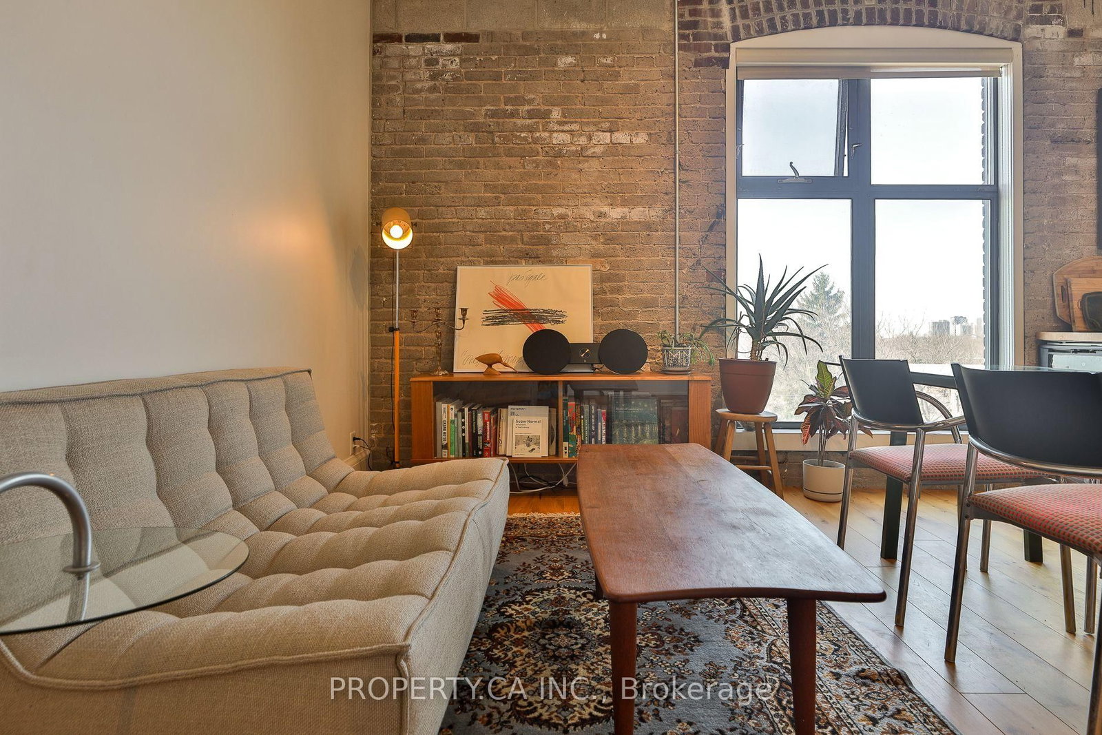 363 Sorauren Avenue, Unit 407