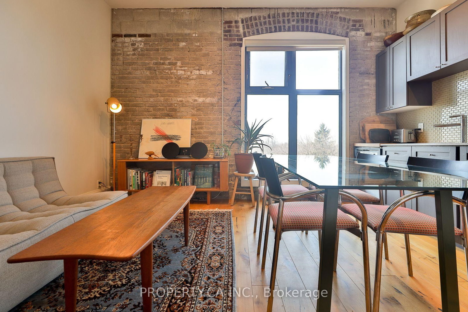 363 Sorauren Avenue, Unit 407 - Photo 10