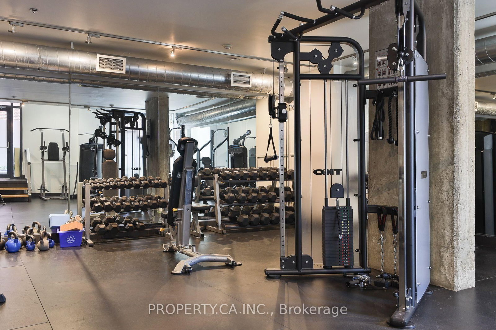 363 Sorauren Avenue, Unit 407 - Photo 12