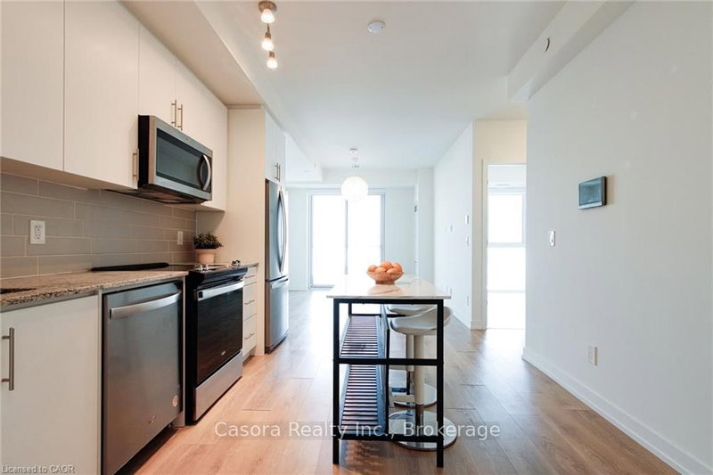 614 - 345 Wheat Boom Dr, Oakville, L6H 7X4 | Image 2