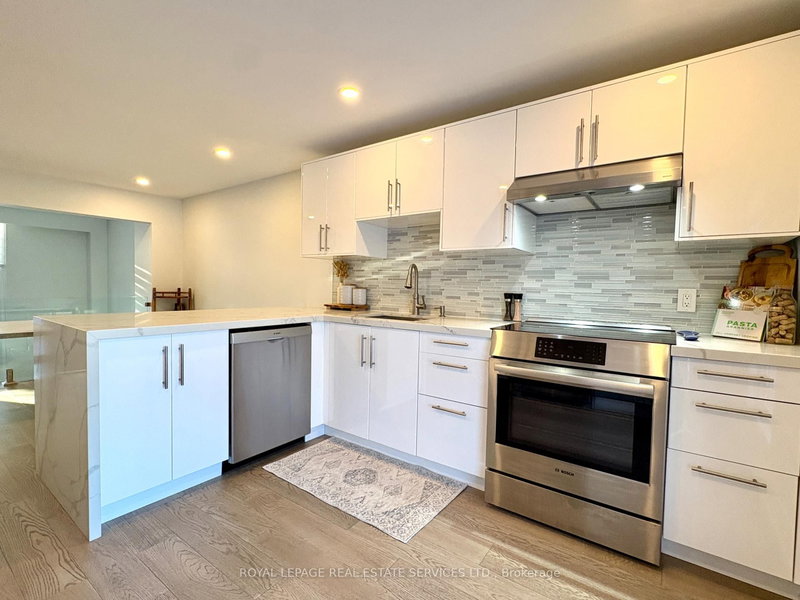 30 - 629 Rathburn Rd, Toronto, M9C 3T5 | Image 3