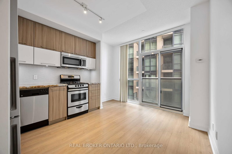 302 - 56 Annie Craig Dr, Toronto, M8V 0C5 | Image 3