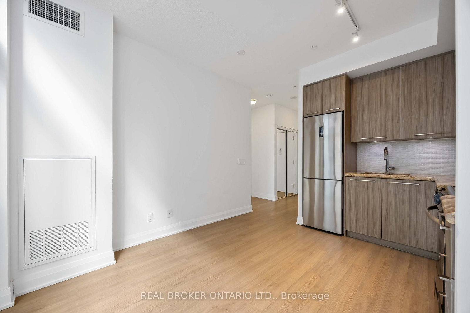 Condo for sale at 302-56 Annie Craig Drive, Toronto, Ontario, M8V 0C5 - Mimico - MLS: W12997582