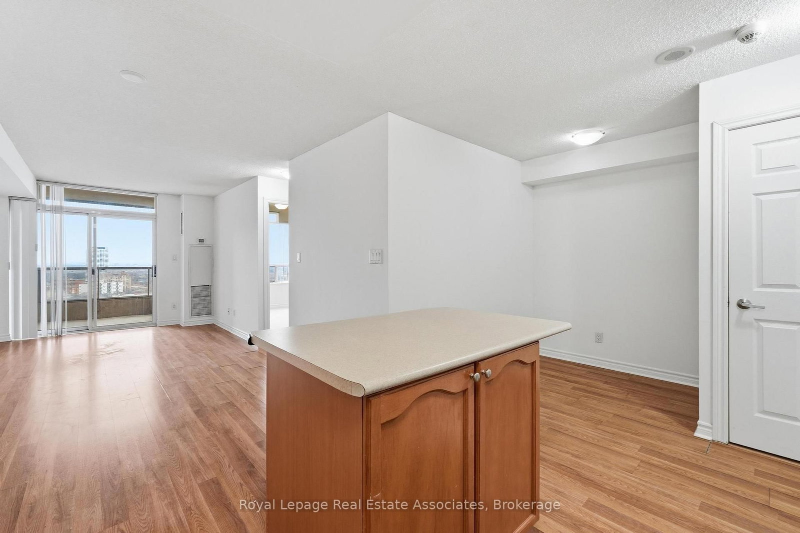 3880 Duke Of York Boulevard, Unit 2208 - Photo 3