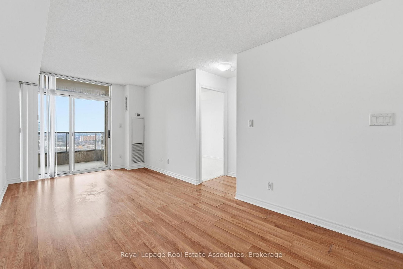 3880 Duke Of York Boulevard, Unit 2208 - Photo 4