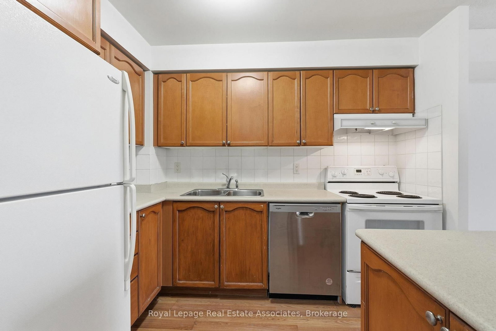 3880 Duke Of York Boulevard, Unit 2208 - Photo 9