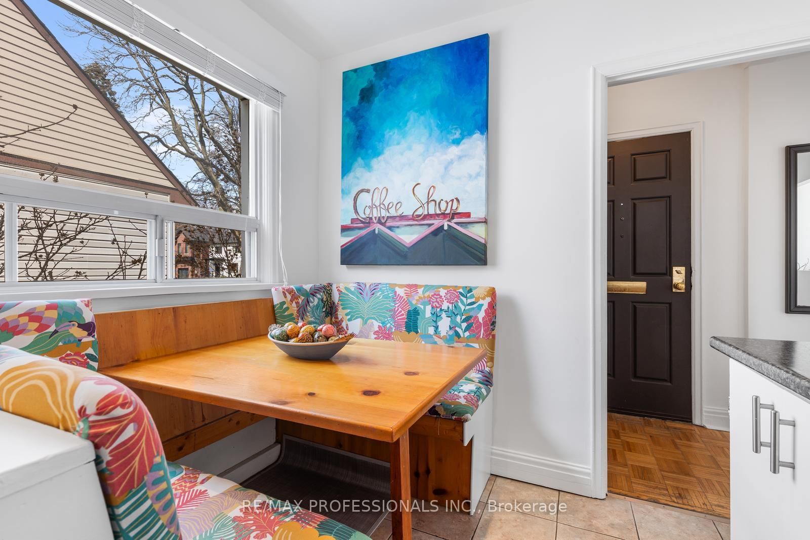 Detached House for sale at 11 Mitcham Drive, Toronto, Ontario, M8W 2J6 - Alderwood - MLS: W12997646