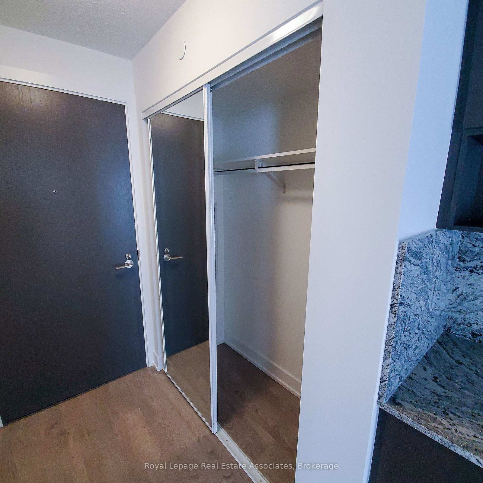 9 Mabelle Avenue, Unit 1715 - Photo 7